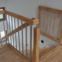Dřevěná dětská vrátka, vstup na schodiště (provedení „EKO“)